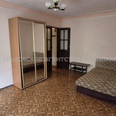 Продам квартиру, Космическая ул. , 2  ком., 48 м², косметический ремонт 