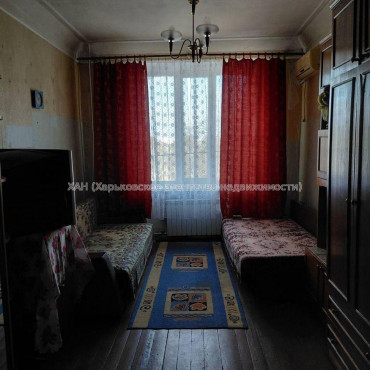 Продам квартиру, Александровский просп. , 1  ком., 19.40 м², косметический ремонт 