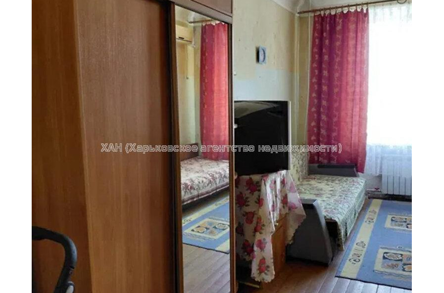 Продам квартиру, Александровский просп. , 1  ком., 19.40 м², косметический ремонт 