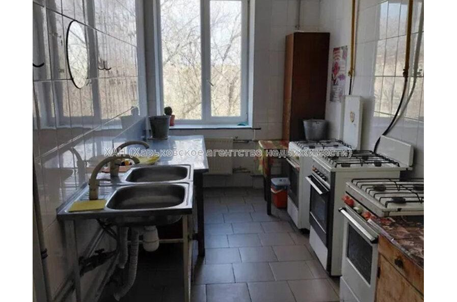 Продам квартиру, Александровский просп. , 1  ком., 19.40 м², косметический ремонт 