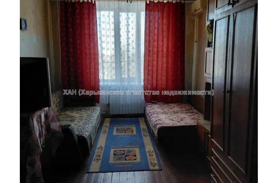 Продам квартиру, Александровский просп. , 1  ком., 19.40 м², косметический ремонт 