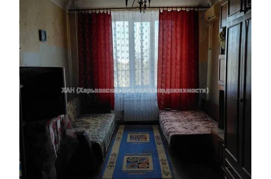 Продам квартиру, Александровский просп. , 1  ком., 19.40 м², косметический ремонт 