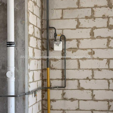Продам квартиру, Динамовская ул. , 1 кім., 55 м², без внутренних работ 