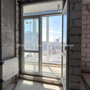 Продам квартиру, Динамовская ул. , 1 кім., 55 м², без внутренних работ 