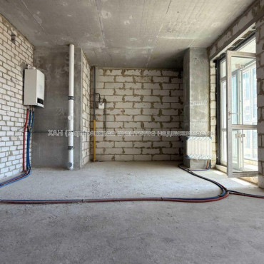 Продам квартиру, Динамовская ул. , 1 кім., 55 м², без внутренних работ 