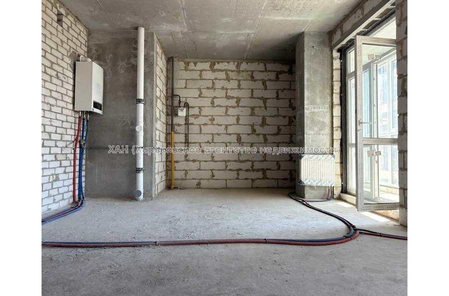 Продам квартиру, Динамовская ул. , 1 кім., 55 м², без внутренних работ 