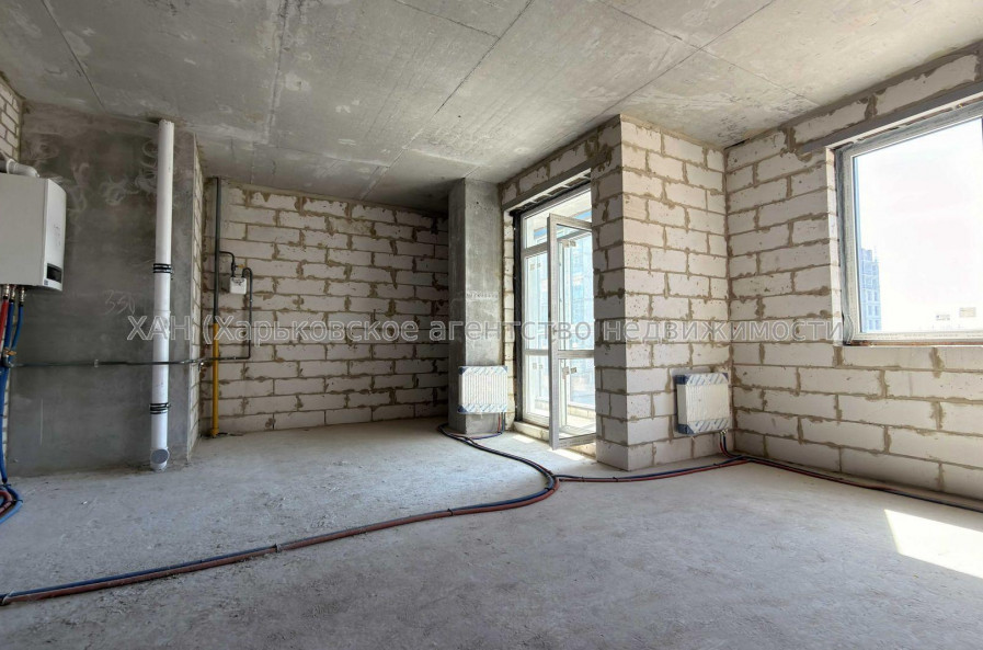 Продам квартиру, Динамовская ул. , 1 кім., 55 м², без внутренних работ 