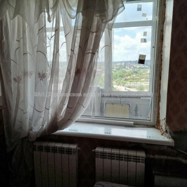 Продам квартиру, Гольдберговская ул. , 2  ком., 52 м², советский ремонт 