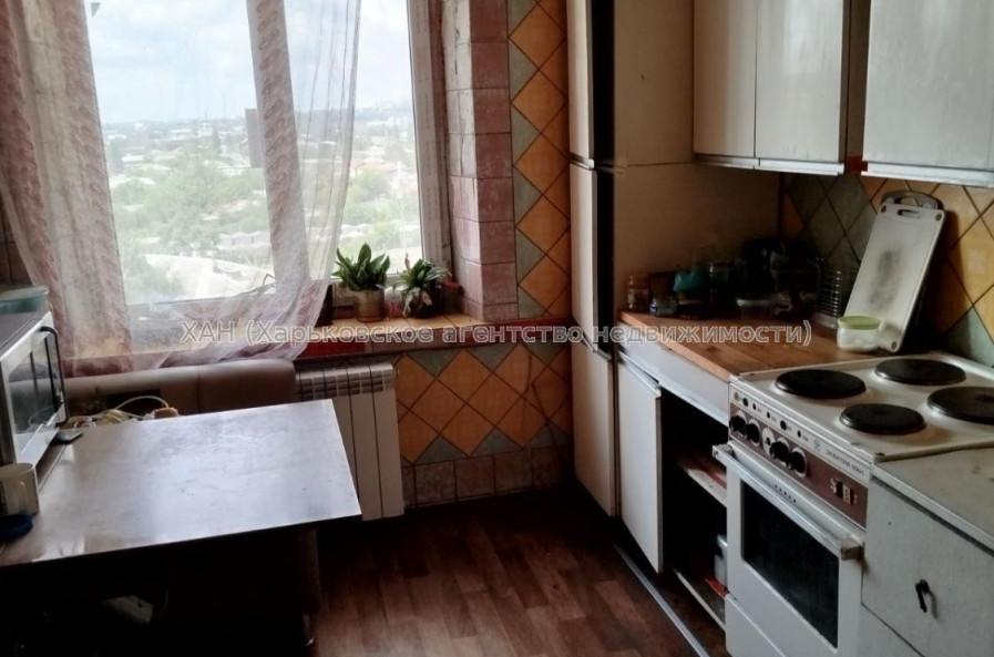 Продам квартиру, Гольдберговская ул. , 2  ком., 52 м², советский ремонт 