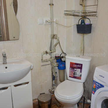 Продам квартиру, Героев Харькова просп. , 1 кім., 30 м², евроремонт 
