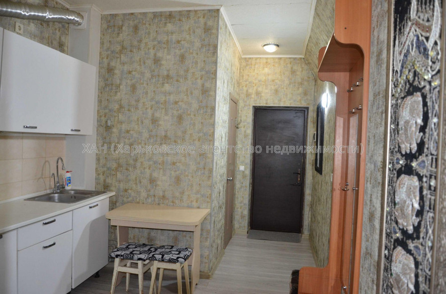 Продам квартиру, Героев Харькова просп. , 1 кім., 30 м², евроремонт 