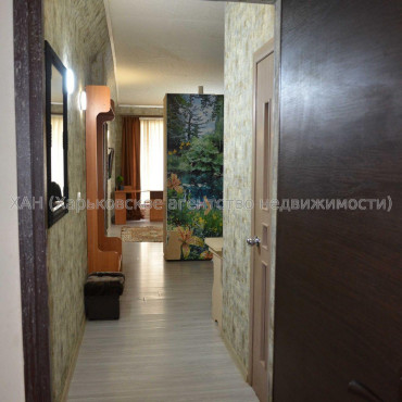 Продам квартиру, Героев Харькова просп. , 1 кім., 30 м², евроремонт 