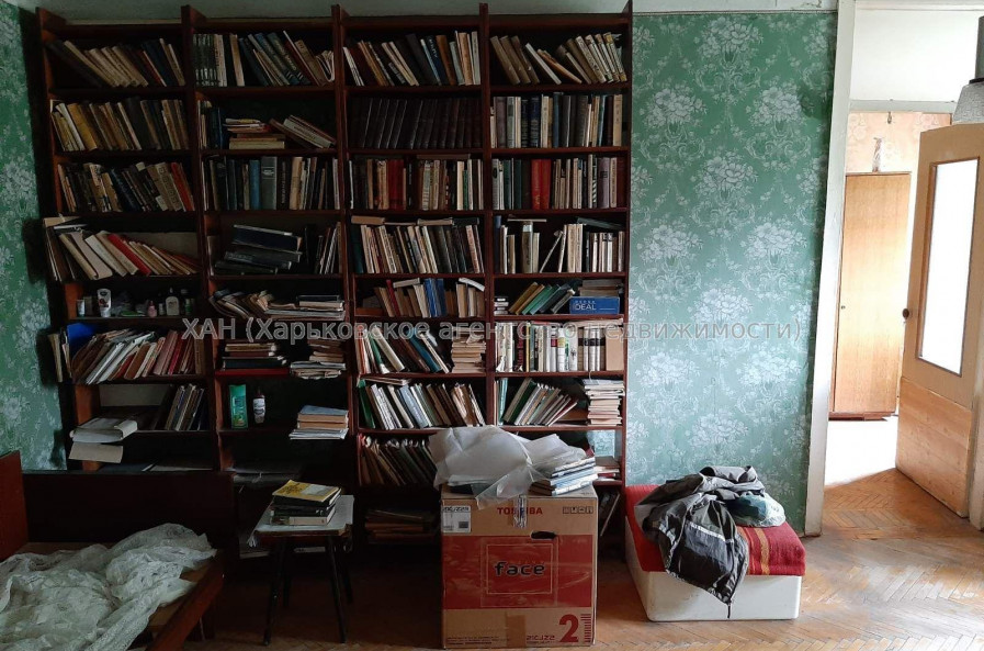 Продам квартиру, Ощепкова Андрея ул. , 2  ком., 46 м², советский ремонт 