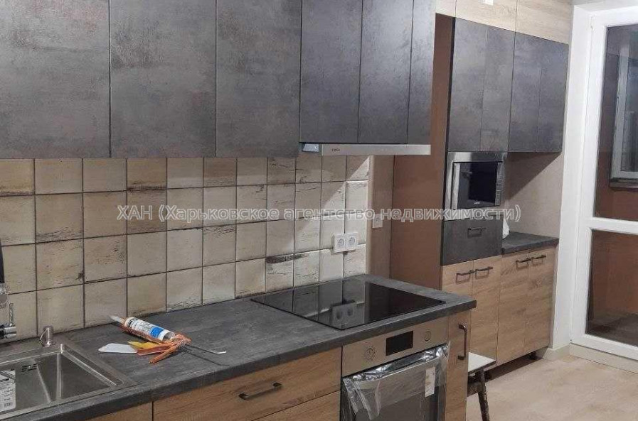 Продам квартиру, Льва Ландау просп. , 2 кім., 68 м², евроремонт 