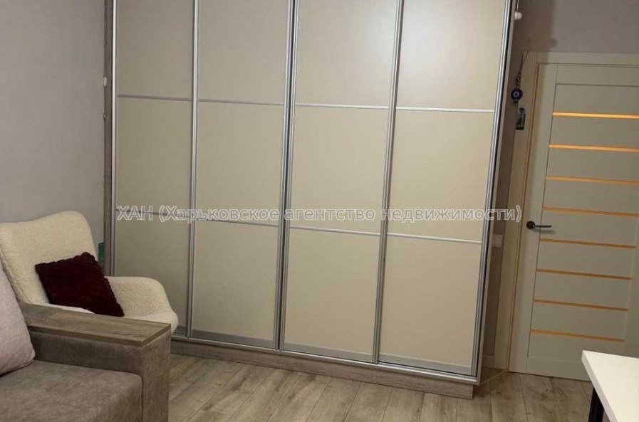 Продам квартиру, Льва Ландау просп. , 2 кім., 68 м², евроремонт 