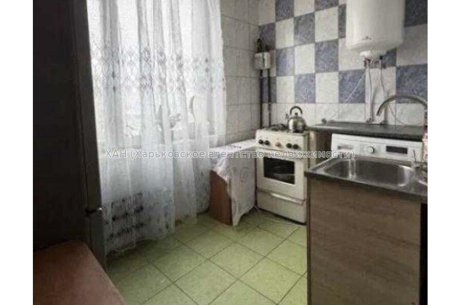 Продам квартиру, Свинаренко Петра ул. , 3 кім., 67.70 м², советский ремонт 