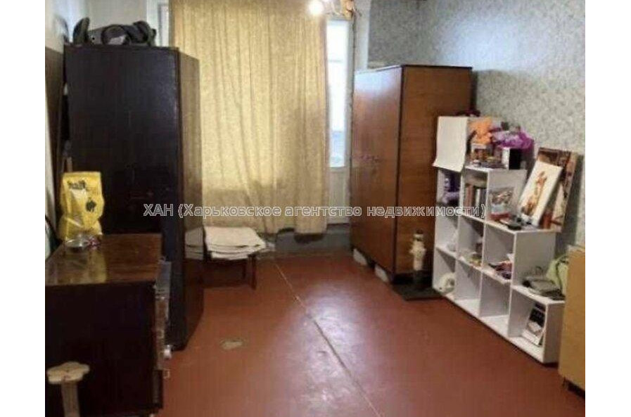 Продам квартиру, Свинаренко Петра ул. , 3 кім., 67.70 м², советский ремонт 