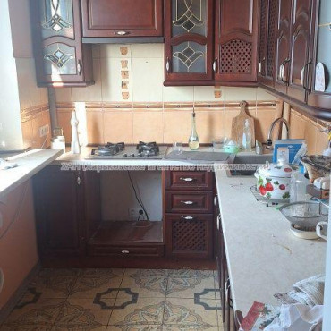 Продам квартиру, Леся Сердюка ул. , 4  ком., 88 м², капитальный ремонт 