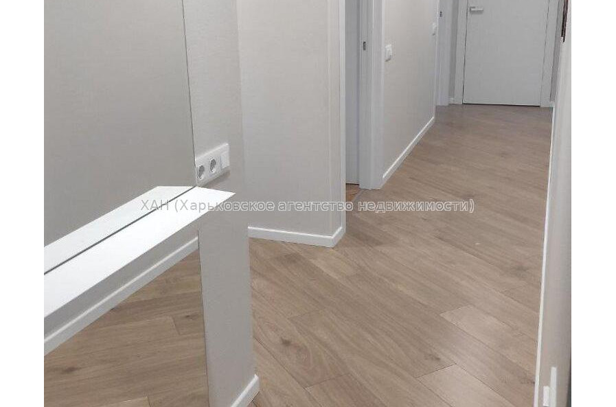 Продам квартиру, 23 Августа ул. , 2 кім., 46 м², евроремонт 