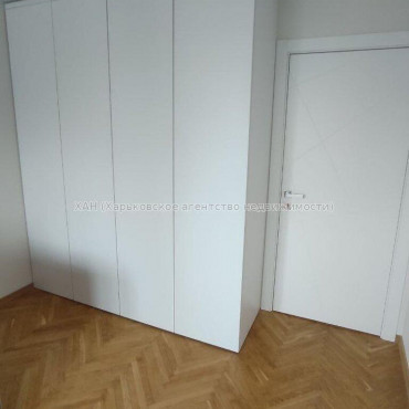 Продам квартиру, 23 Августа ул. , 2 кім., 46 м², евроремонт 
