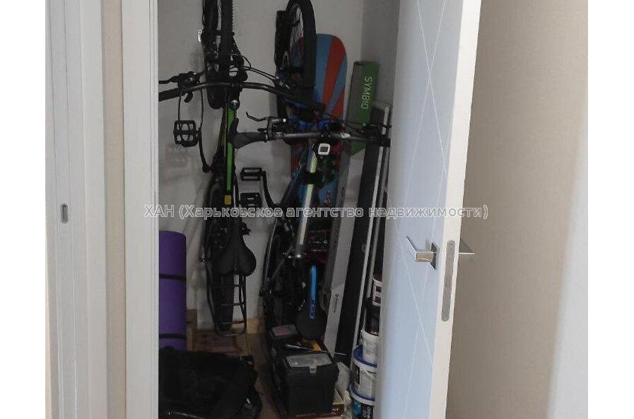 Продам квартиру, 23 Августа ул. , 2 кім., 46 м², евроремонт 