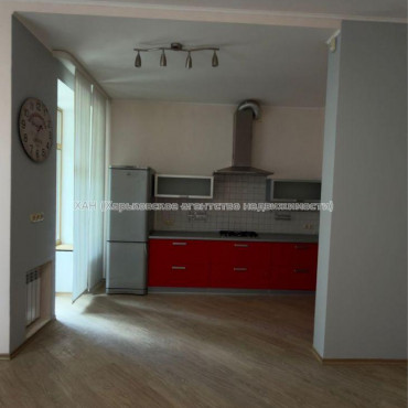 Продам квартиру, Культуры ул. , 2 кім., 62.10 м², косметический ремонт 
