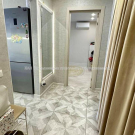 Продам квартиру, Золочевская ул. , 2  ком., 50 м², евроремонт