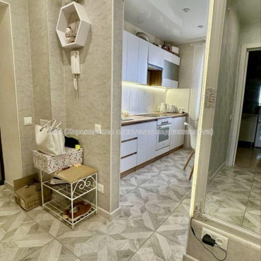 Продам квартиру, Золочевская ул. , 2  ком., 50 м², евроремонт 