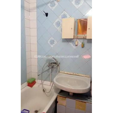 Продам квартиру, Клочковская ул. , 197Г , 1 кім., 32 м², советский ремонт 