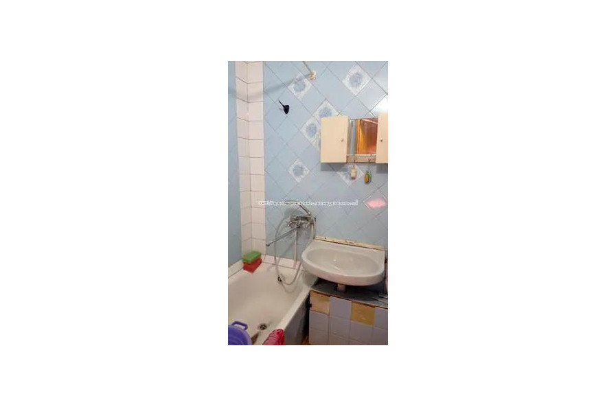 Продам квартиру, Клочковская ул. , 197Г , 1 кім., 32 м², советский ремонт 