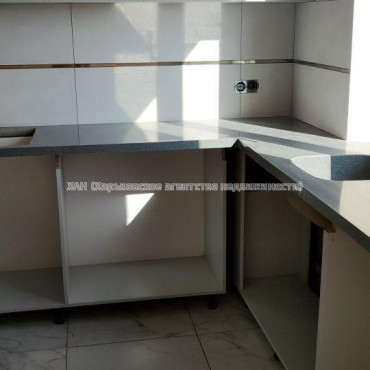 Продам квартиру, Победы просп. , 3 кім., 65.30 м², капитальный ремонт 