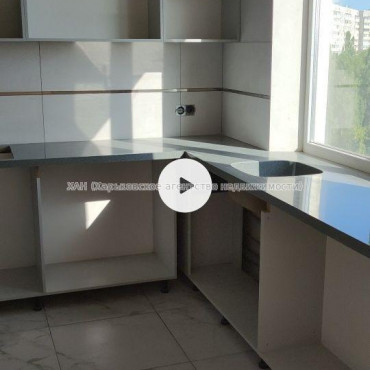 Продам квартиру, Победы просп. , 3 кім., 65.30 м², капитальный ремонт 