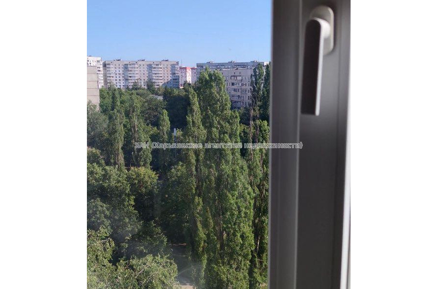Продам квартиру, Победы просп. , 3 кім., 65.30 м², капитальный ремонт 