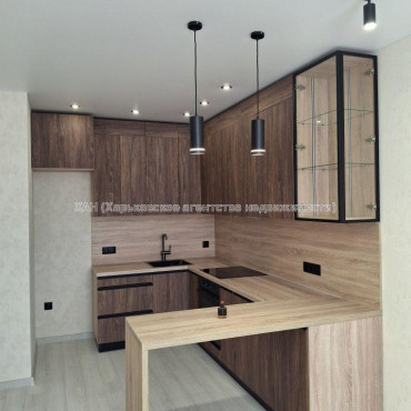 Продам квартиру, Ньютона ул. , 2 кім., 42 м², евроремонт 