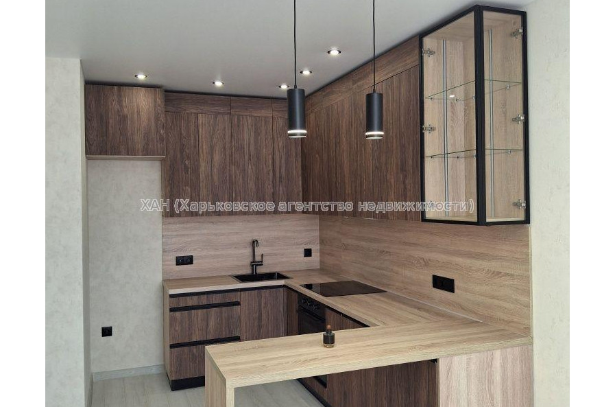 Продам квартиру, Ньютона ул. , 2 кім., 42 м², евроремонт 