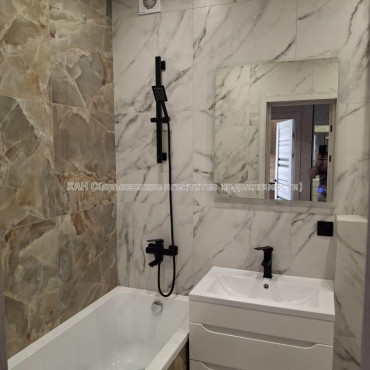 Продам квартиру, Ньютона ул. , 2 кім., 42 м², евроремонт 