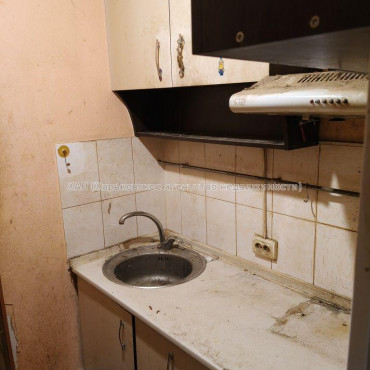 Продам квартиру, Камышева ул. , 1  ком., 12.90 м², без ремонта 