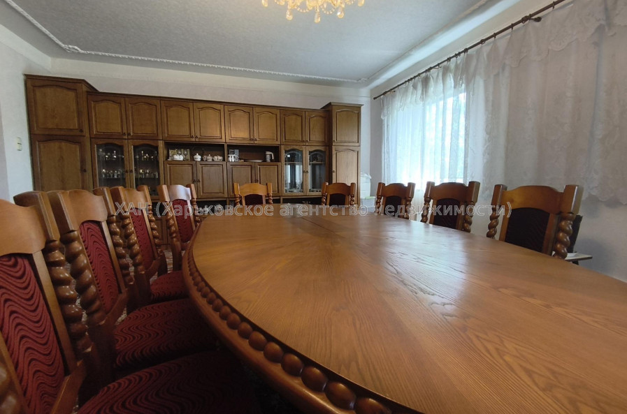 Продам будинок, Заречный пер. , 238 м², 11 соток, косметический ремонт 