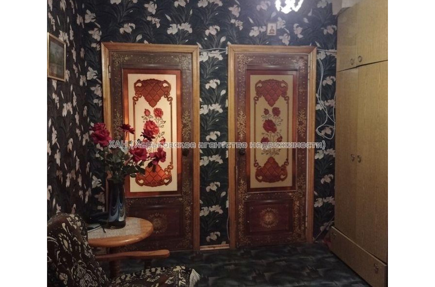 Продам квартиру, Волонтерская ул. , 3 кім., 72 м², косметический ремонт 