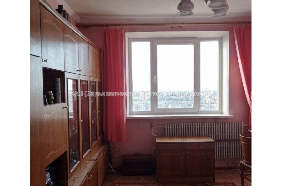Продам квартиру, Волонтерская ул. , 3 кім., 72 м², косметический ремонт 