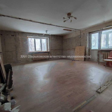 Продам квартиру, Отакара Яроша ул. , 7 , 2 кім., 44 м², советский ремонт 