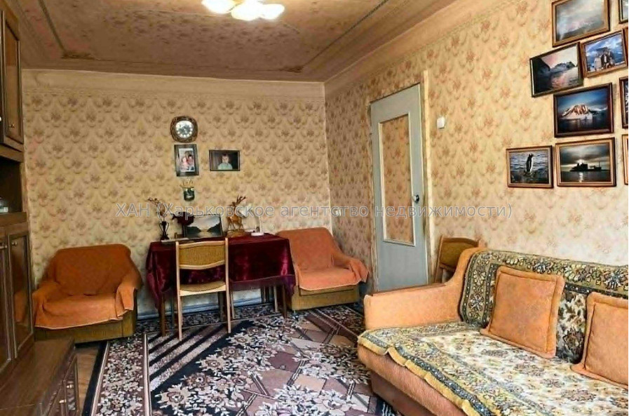 Продам квартиру, Защитников Неба ул. , 2  ком., 44 м², советский ремонт 