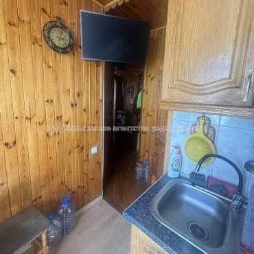 Продам квартиру, Библика ул. , 2  ком., 47 м², косметический ремонт 