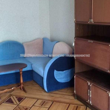 Продам квартиру, Науки просп. , 88 , 2 кім., 43 м², косметический ремонт 