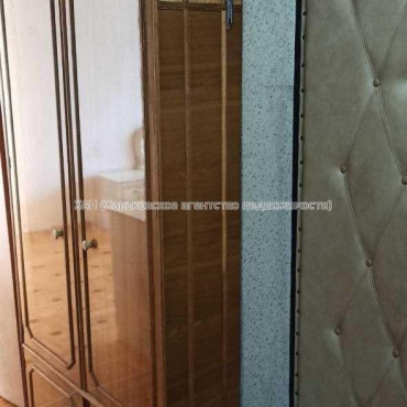 Продам квартиру, Науки просп. , 88 , 2 кім., 43 м², косметический ремонт 