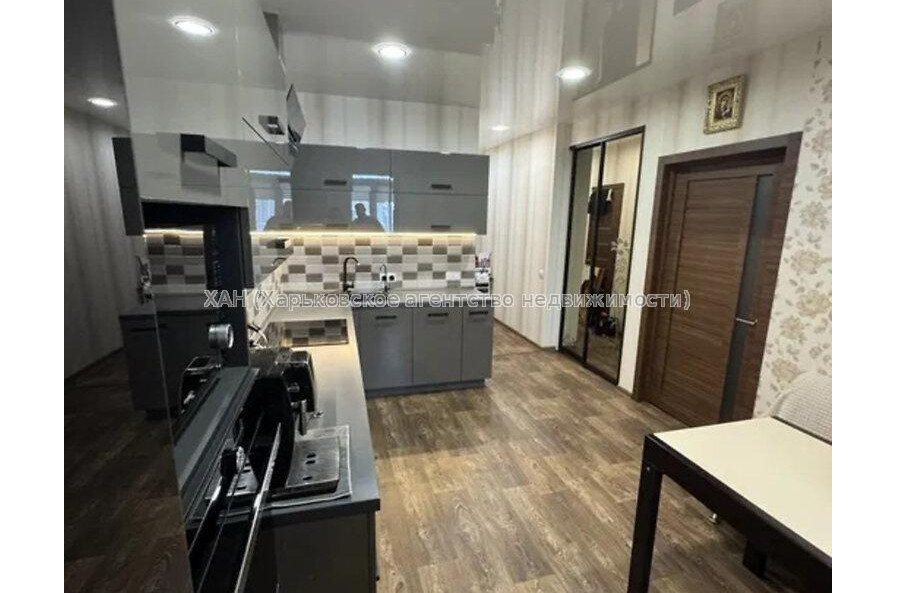 Продам квартиру, Георгия Тарасенко ул. , 1 кім., 40.20 м², евроремонт 