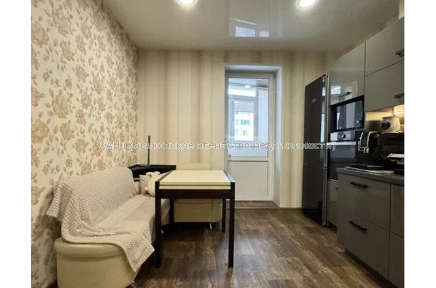 Продам квартиру, Георгия Тарасенко ул. , 1 кім., 40.20 м², евроремонт 