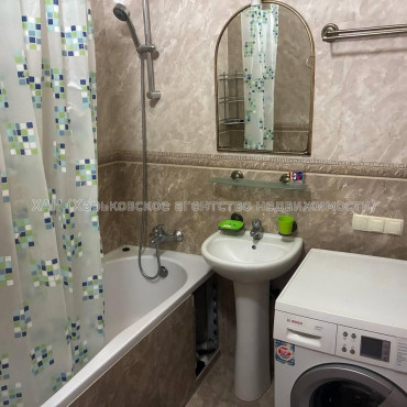 Продам квартиру, Героев Харькова просп. , 2 кім., 61.50 м², капитальный ремонт 