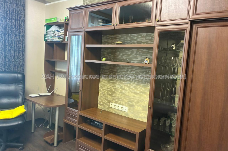 Продам квартиру, Героев Харькова просп. , 2 кім., 61.50 м², капитальный ремонт 
