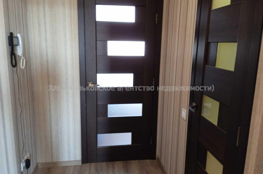 Продам квартиру, Победы просп. , 1 кім., 41 м², косметический ремонт 